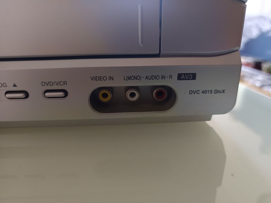 Video dvd player combo Schneider silva dvc4015 divx