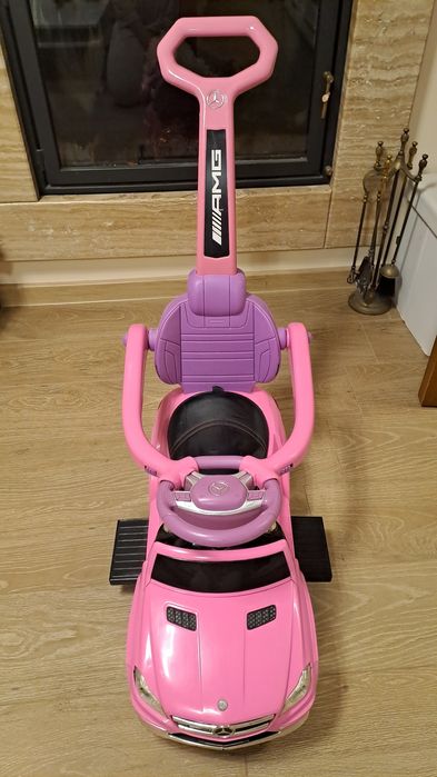 Кола за бутане с родителски контрол Mercedes AMG