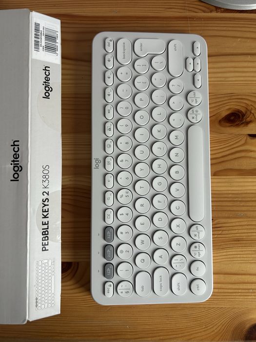 Logitech Pebble Keys 2 K380S