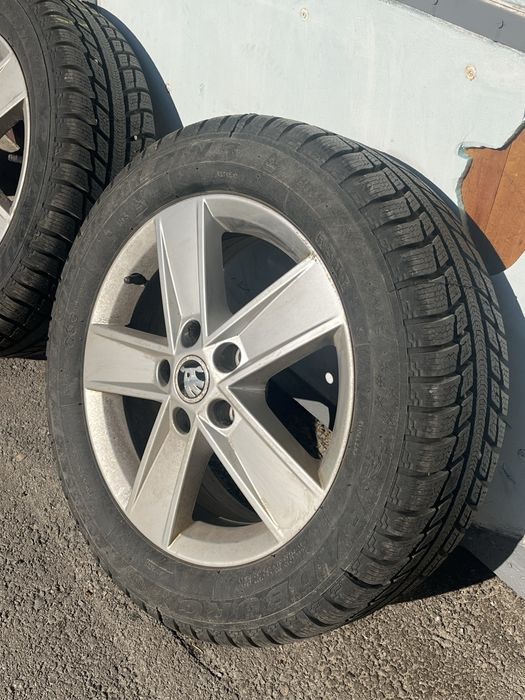 Оригинални джанти Skoda с гуми Radburg Power Alpin 205/55R16 DOT 2024
