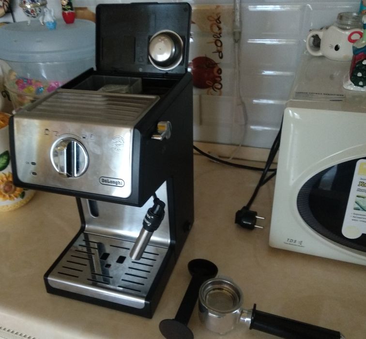 Кофеварка рожковая Delonghi ECP-35.31