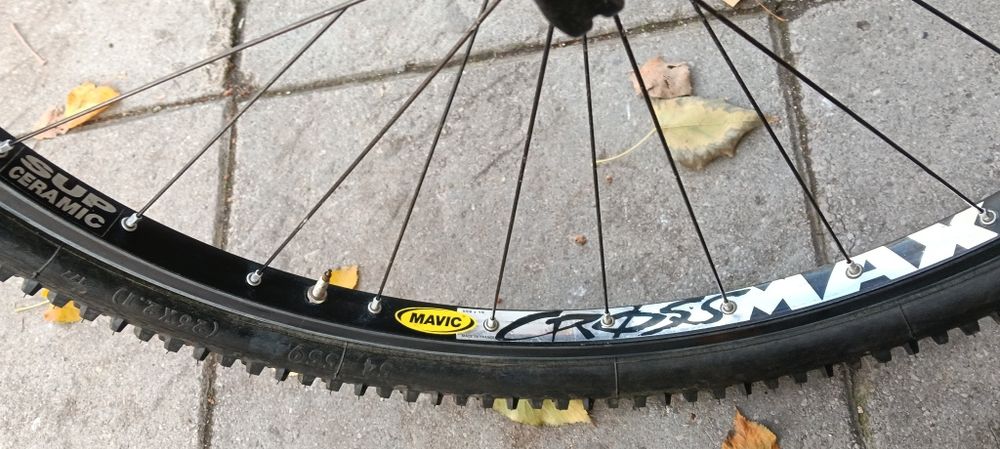 Продавам алуминиев велосипед Scott 26 цола,47см рамка