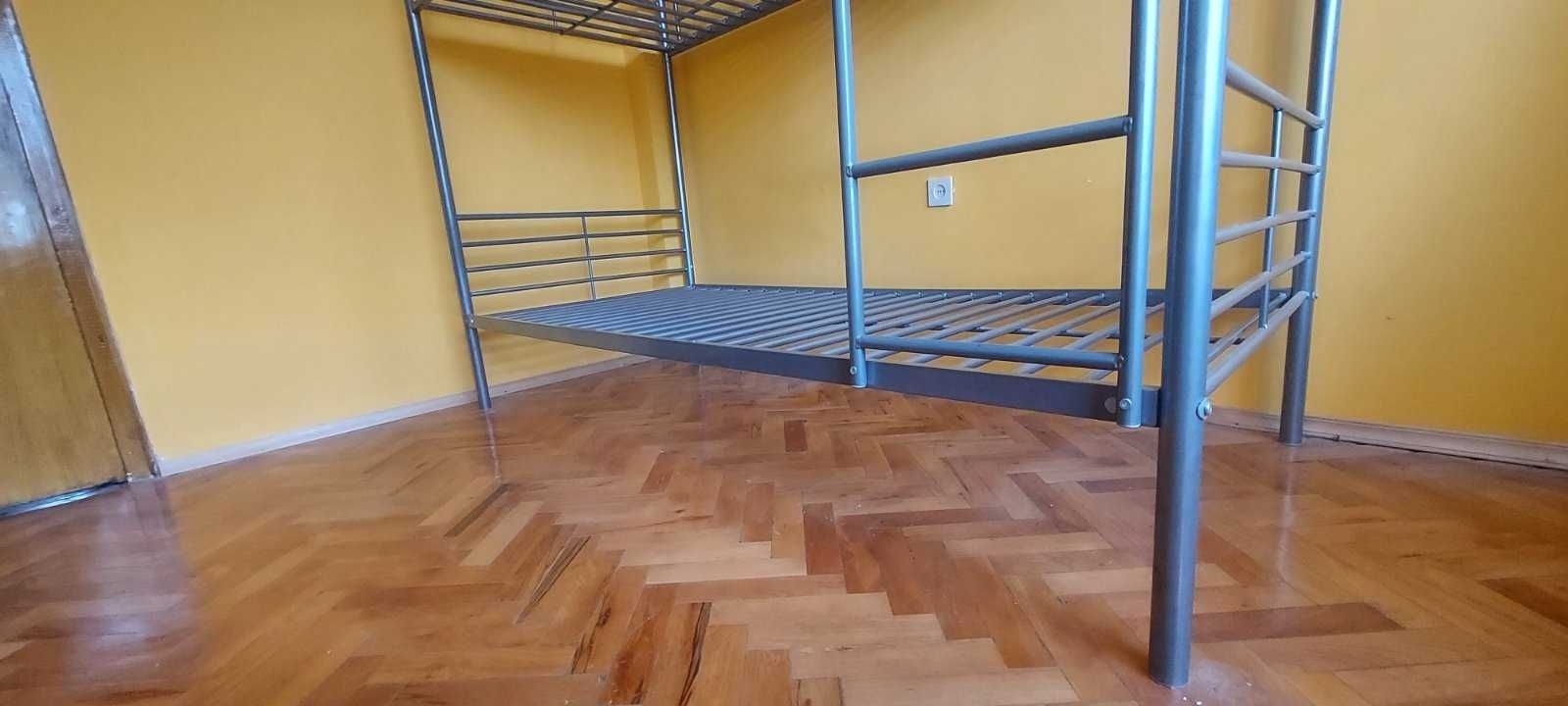 Двуетажно метално легло от Jysk