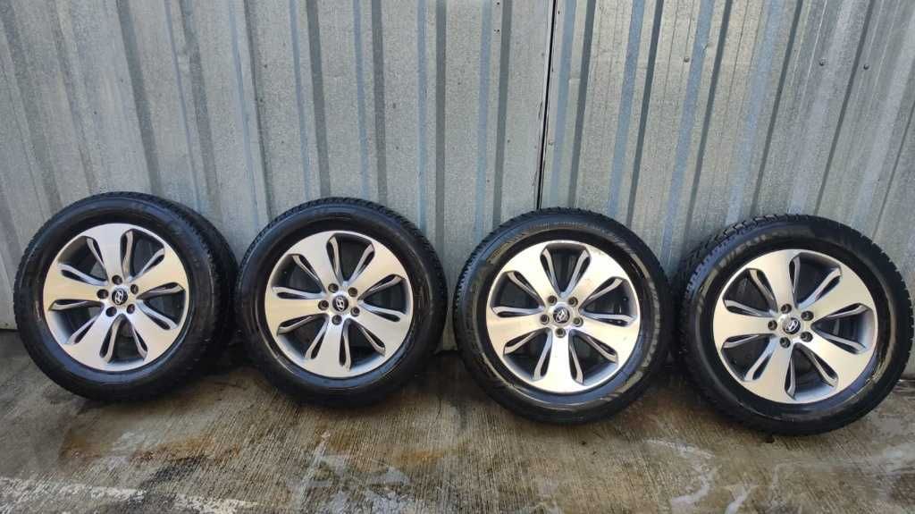 jante aliaj cu anvelope 235 / 60 / R18 5x114.3 Hyundai Tucson