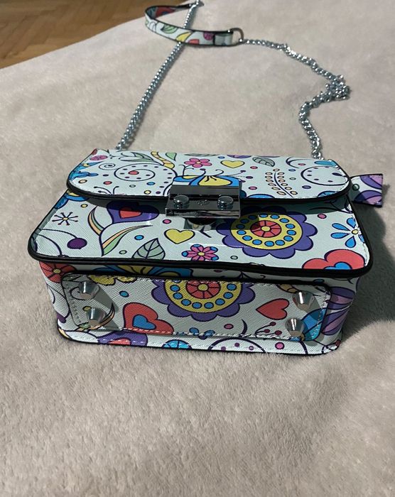 Малка пролетна чанта