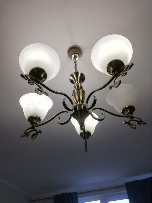 Люстра потолочная