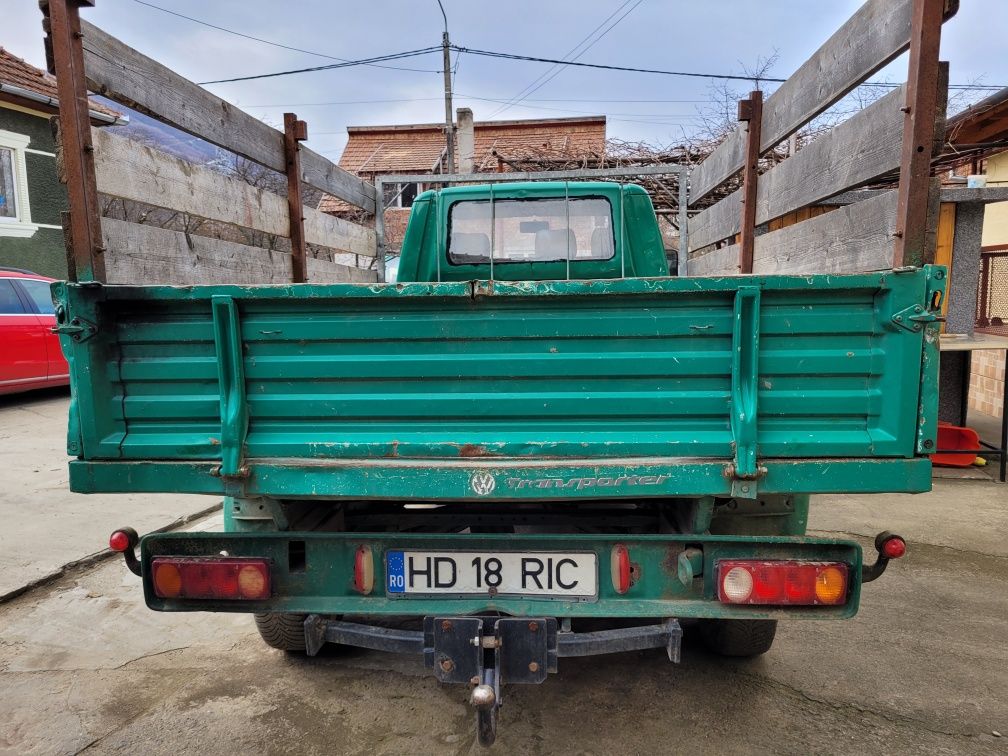 Vând camioneta vw transporter