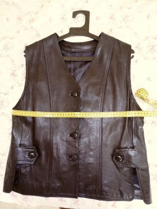 Дамски елек от мека естествена кожа