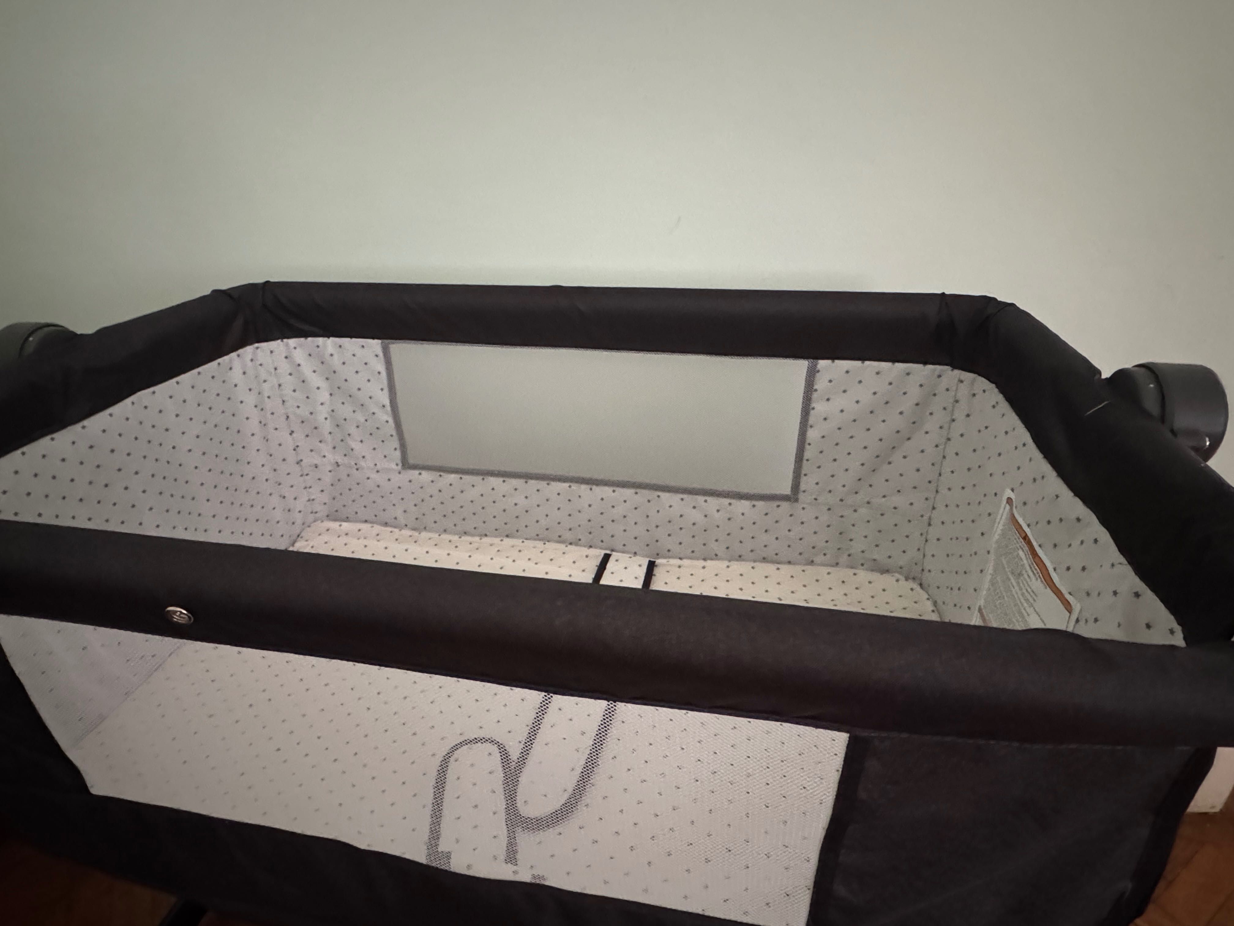 Patut copii co-sleeper pliabil, nou, folosit o singura zi