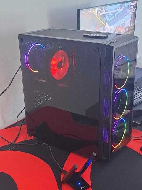 Геймърски настолен компютър – Intel i5-12400F, RTX 4070, 32GB RAM