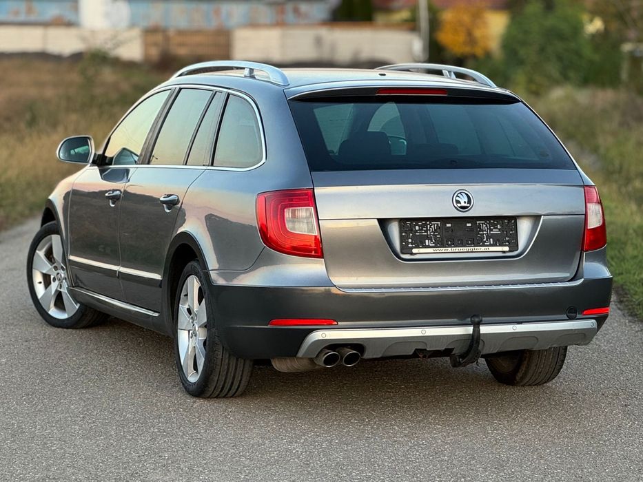 Skoda superb  2.0TDI  140CP  automatic DSG  Euro 5   2012