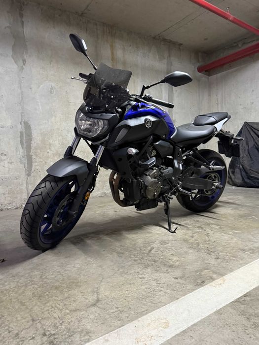 Motocicleta Yamaha MT-07 ABS 2020, evacuare akrapovic, accesorii