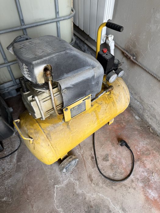 Продается компрессор. Компрессор сотилади