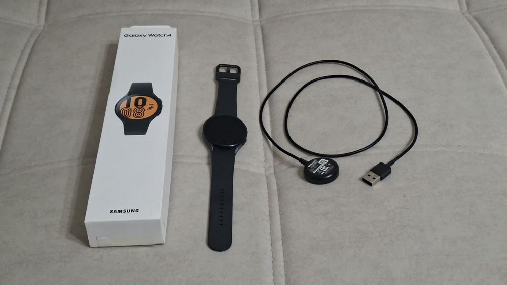 Продам Galaxy Watch4