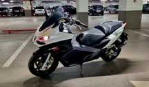 Aprilia SR GT MAXI Scuter Aprilia SRV 850 75 CP
