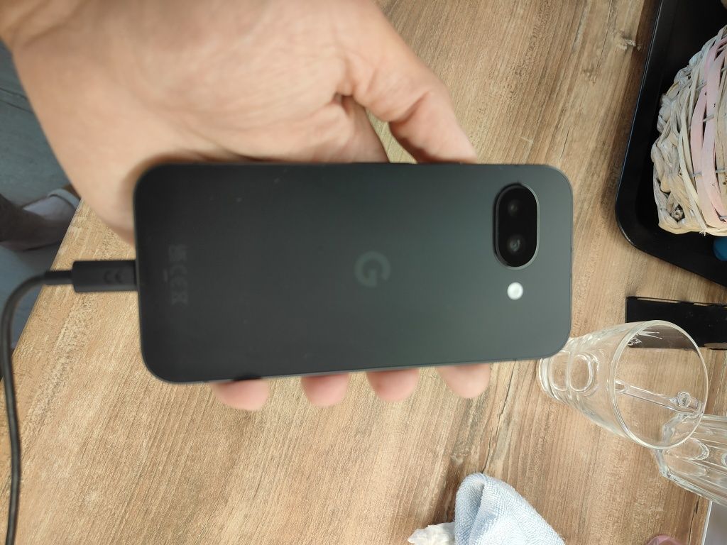 Google Pixel 9a 128GB 8Gb Ram-Перфектен!