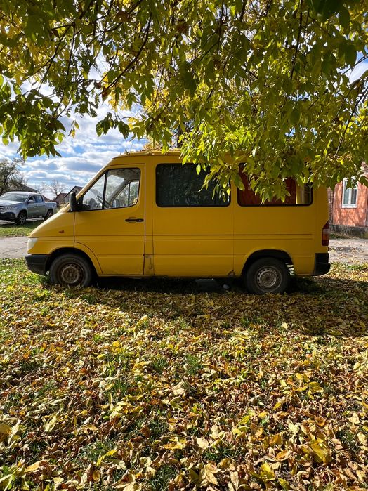 Mercedes sprinter 208