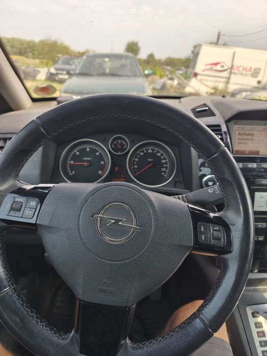 Opel zafira B 2011