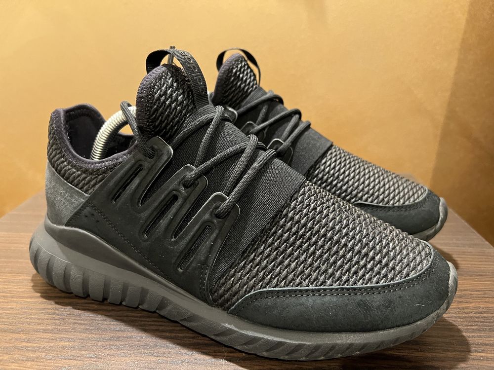 Adidas Tubular Radial