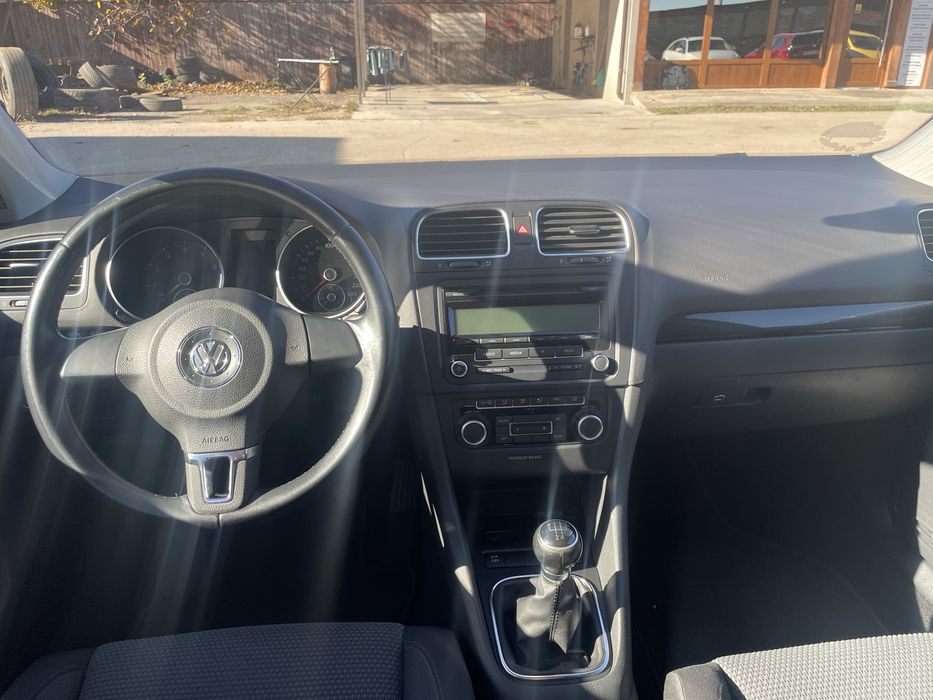 Vand VW Golf 1.6 benzina Mpi,an 2010!