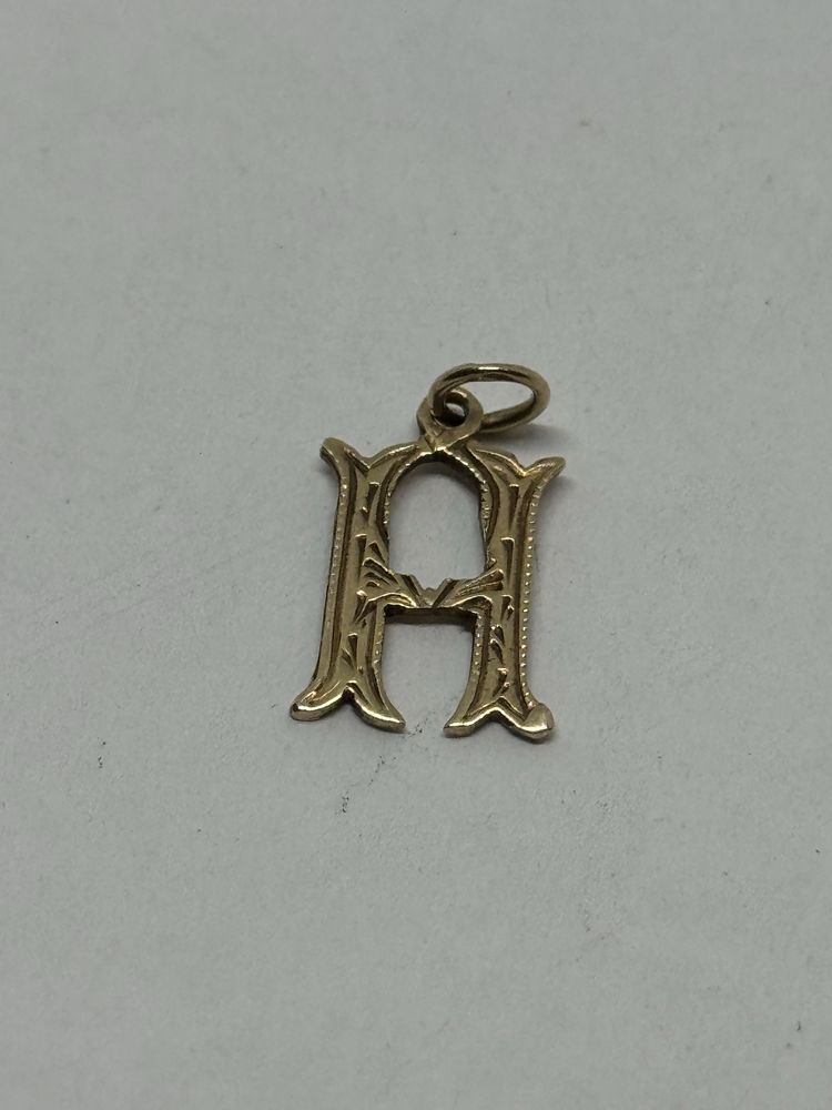 златна висулка буква Н 0.75гр 14к 585