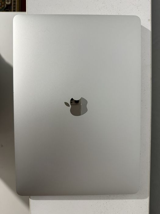 Macbook air M1/8/128