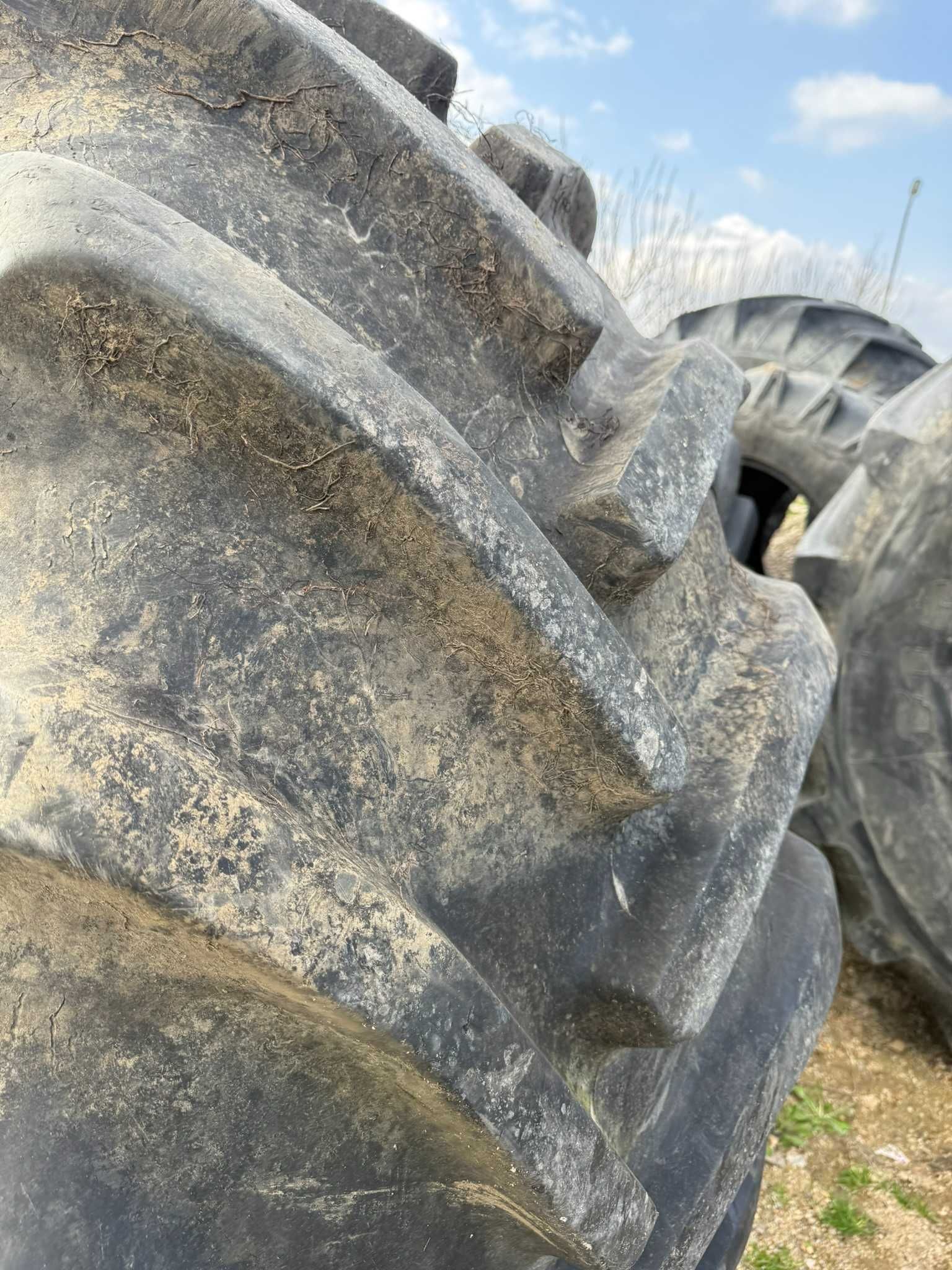 Cauciuc Goodyear 800.65 R32