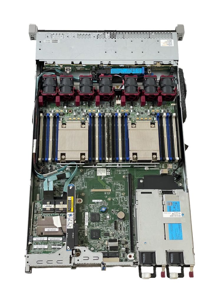 HP DL360 Gen9 10SFF/2xE5-2620v4/2x16GB/P840/4x1Gb/2x500W/900GB 10k SAS