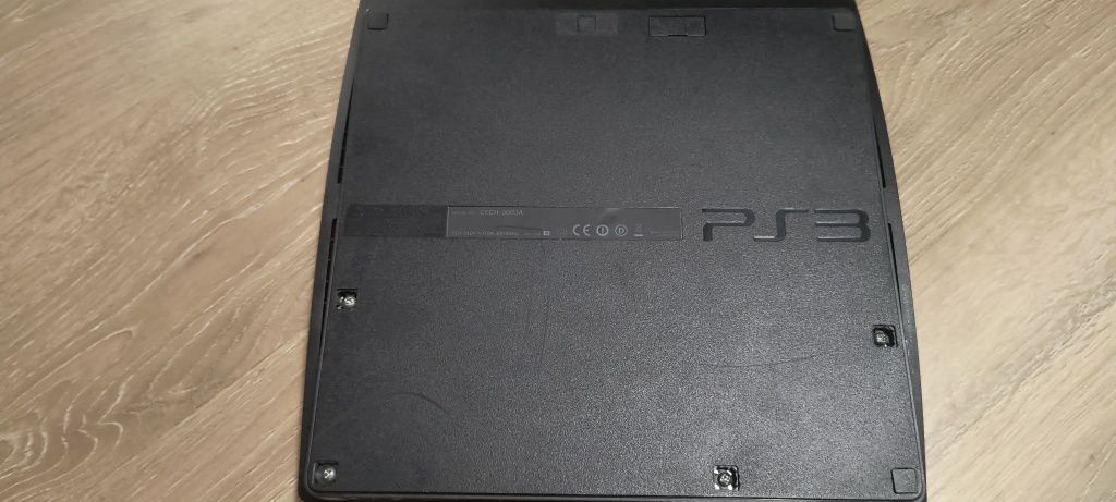 Продавам pleistation 3 slim