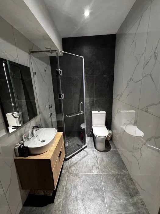 4-комнатная квартира 120м2; 4/2/4 Буюк Ипак Йули, Центр Луначарского