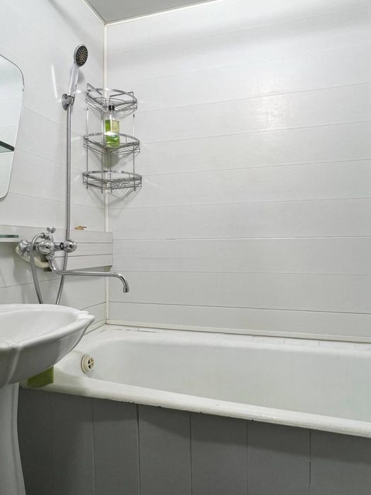 Авиасозлар-1.Кадышева.Школа №61.Бассейн .