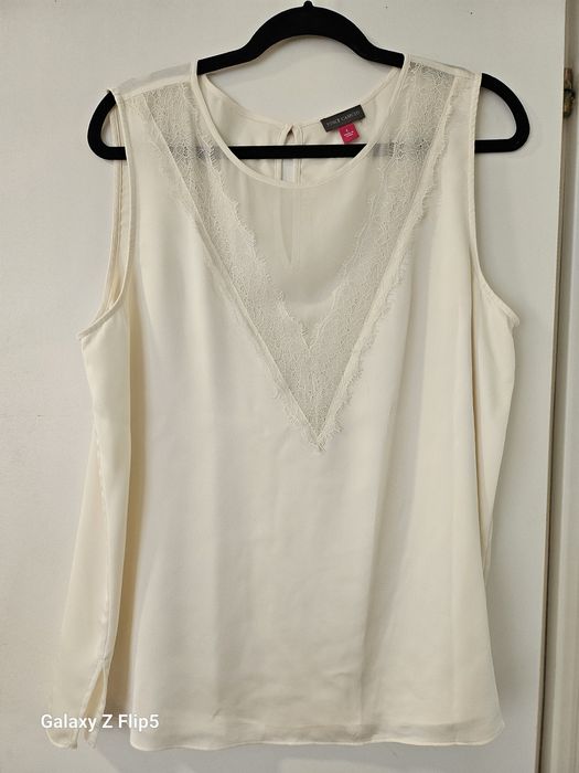 Cămașă fără măneci  marimea L tip pătase