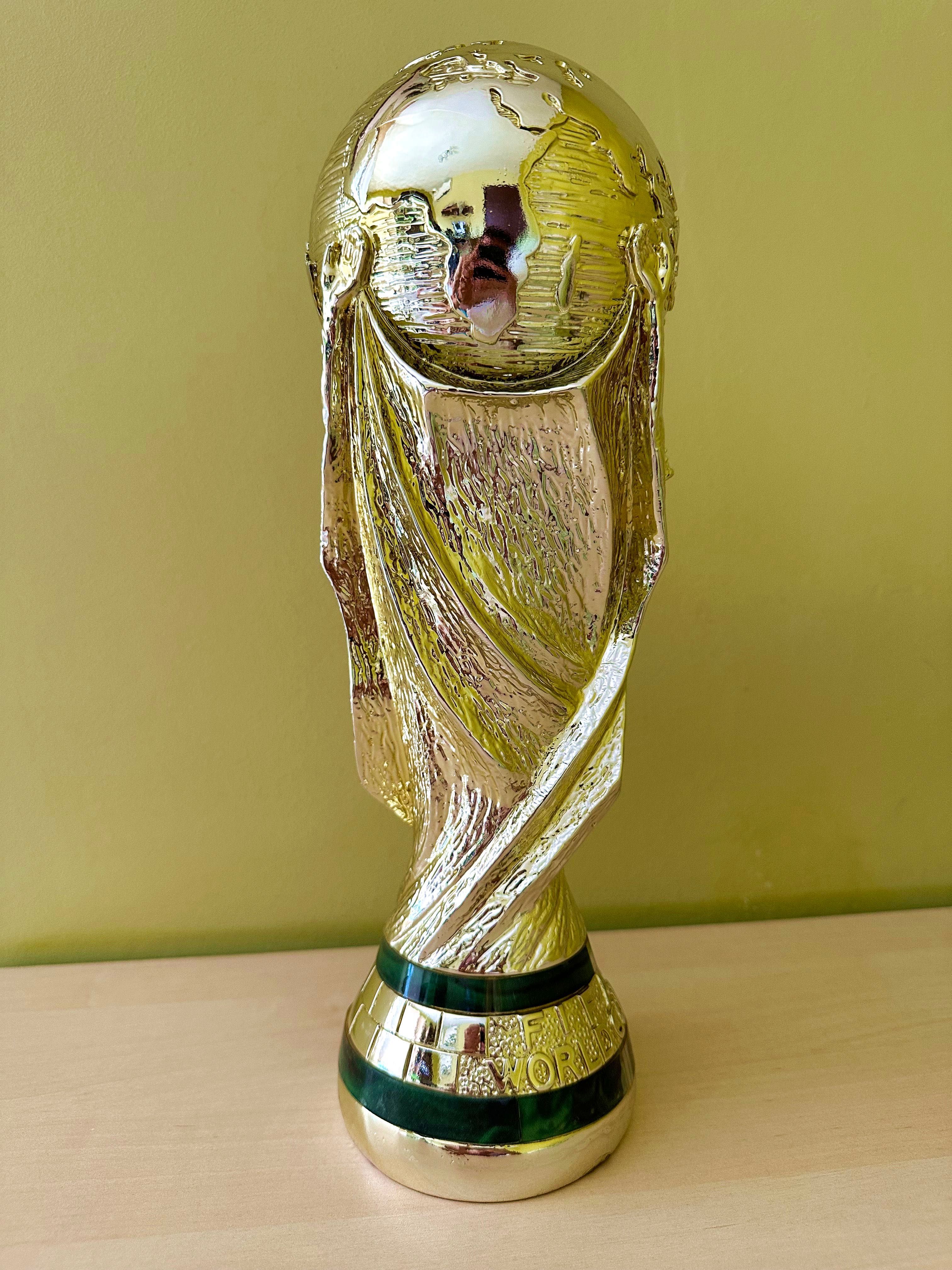 Реплика на купата на Световното по футбол - FIFA World Cup Trophy