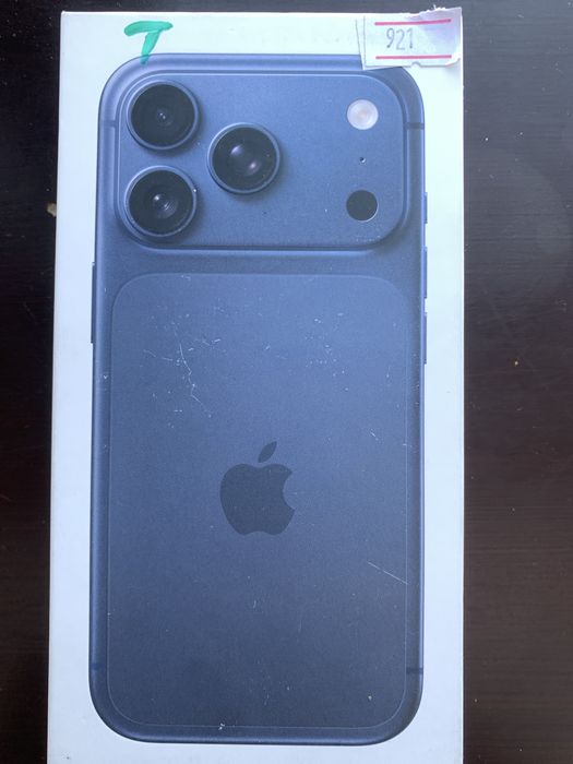Iphone 17 pro 1 Tb синий новый