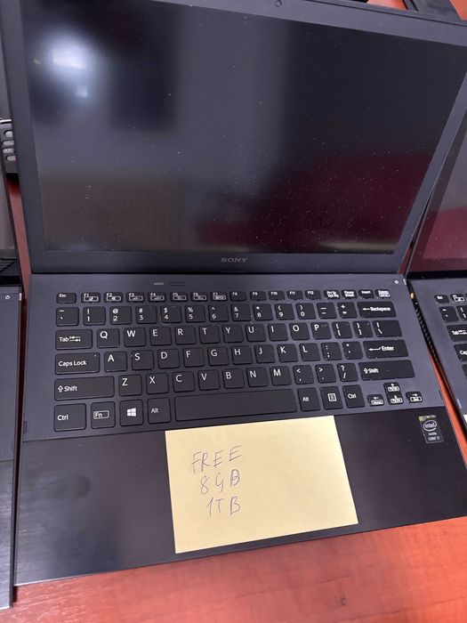 Laptopuri Ulta Light & Slim  Sony Vaio 13inch Seria SVP