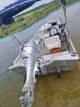 Barca de aluminiu echipata cu un motor Honda  20 hp  4 timpi