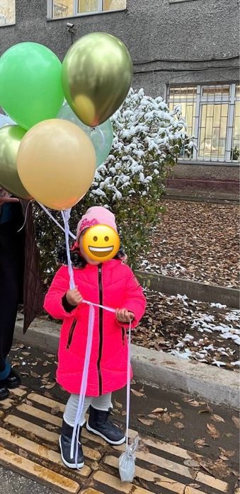 Продам зимнюю куртку для девочки 110р