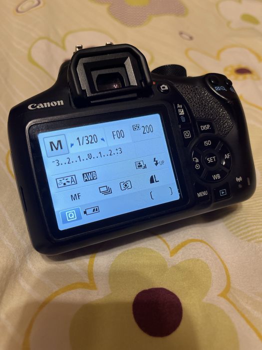 Фотоапарат Canon EOS 1300D