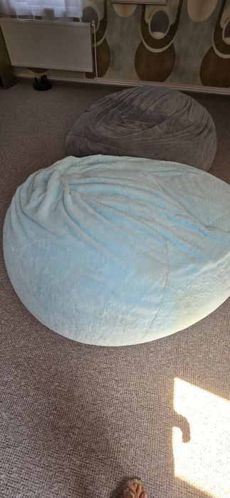 Canapea moale cu husa catifea,tip pat 180×90,noua cu bilute polistiren