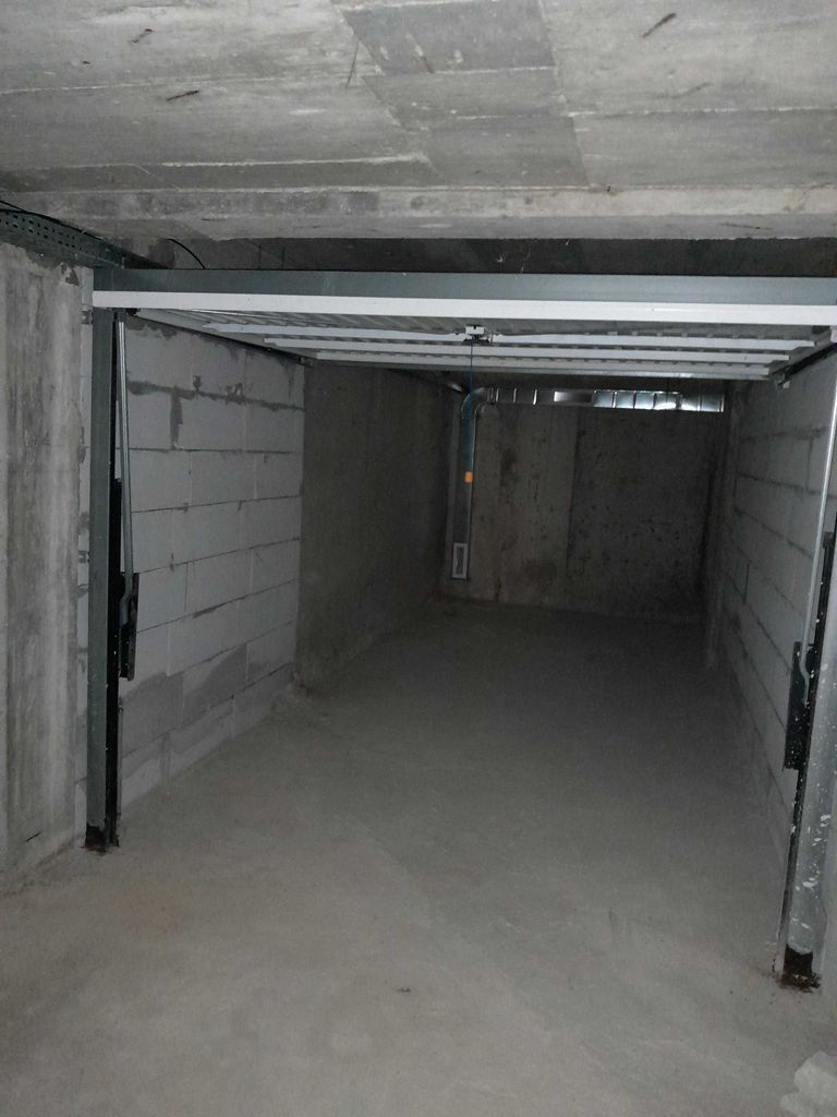 Продава се Гараж / Паркомясто в Варна, Трошево - 16 кв.м за 813 €/кв.м - Снимка #4
