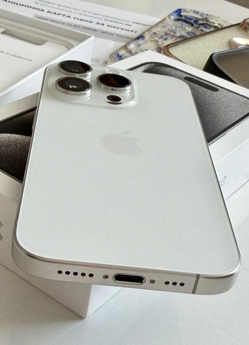 iPhone 15 Pro , 256GB , Natural Titanium