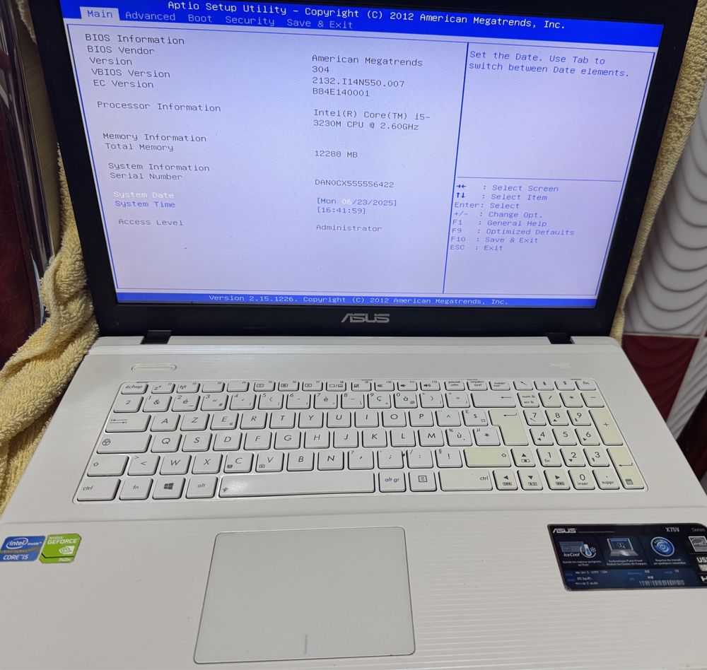 Laptop Asus X75V, Intel Core I5 3230M 2.60GHz, 12GB RAM