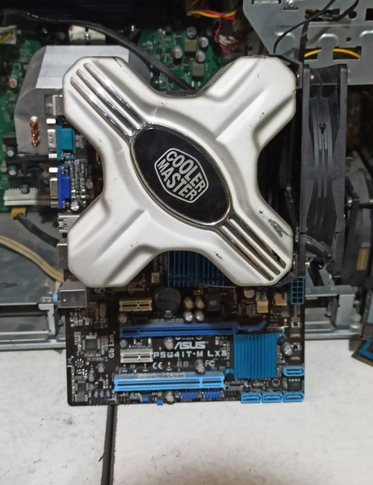 ASUS P5G41T-M LX3 + Intel Core 2 Quad Q9450 + Cooler Master охладител