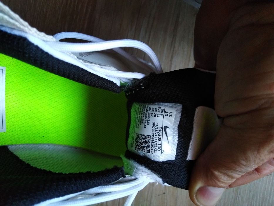 Нови оригинални маратонки,, NIKE''!