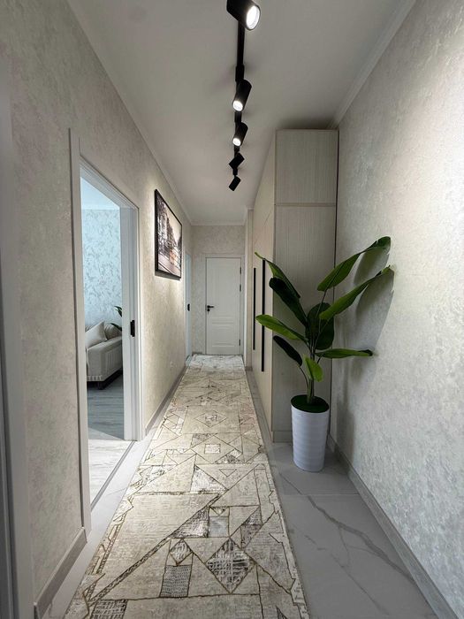 Аренда квартира 2/3/10 50м2 на Юнусабаде-13 в ЖК "Икат" Новостройка