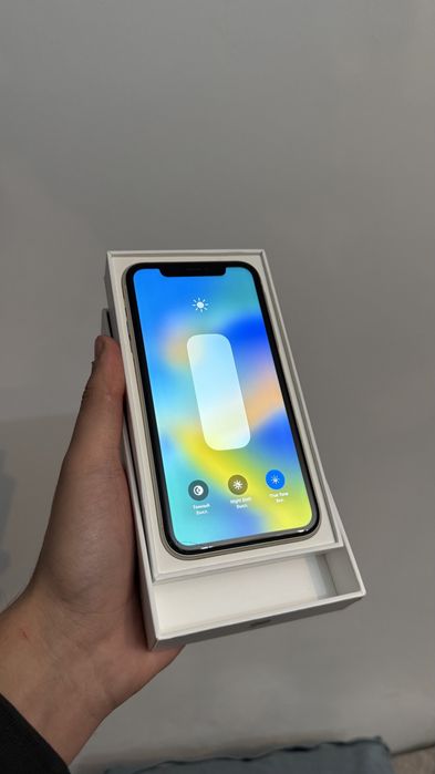 Продам iphone 11