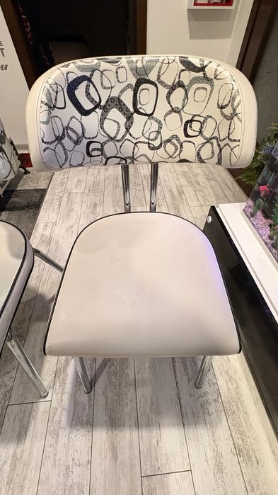 Кухненски столове