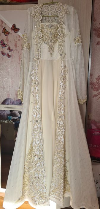 Продам платье на узату