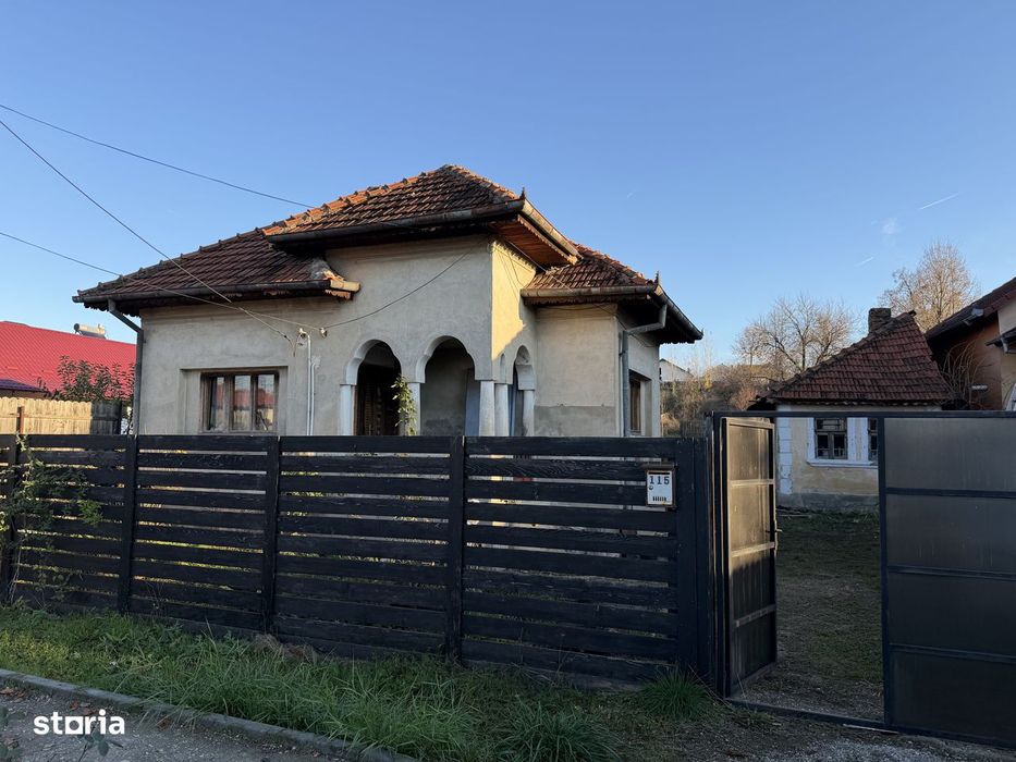 Casa Mioveni, Bld. Dacia, 4 camere + 2 anexe