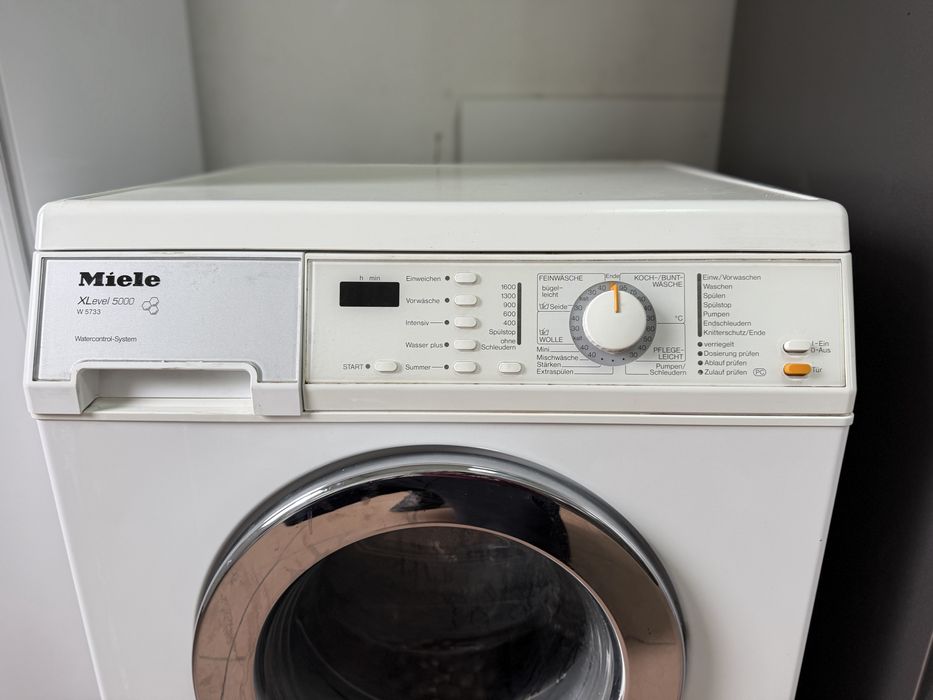 Masina de splat Miele